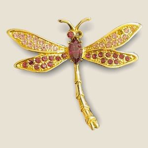 Brooch Dragonfly Shades of Purple With Rhinestones Gold Plate BROOCH Pin Estate